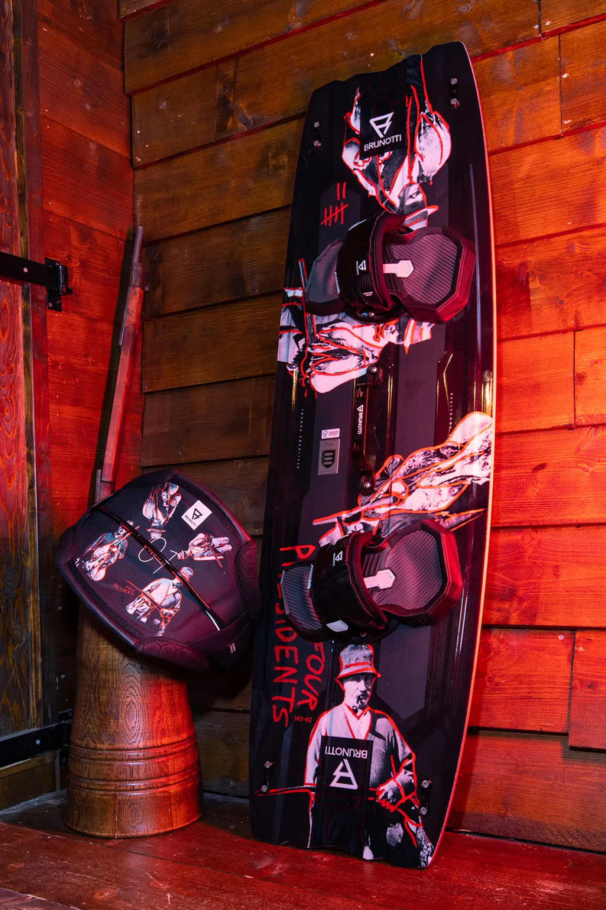 Clearance Brunotti Four Presidents Hawk+G10Fins Uni Kiteboard